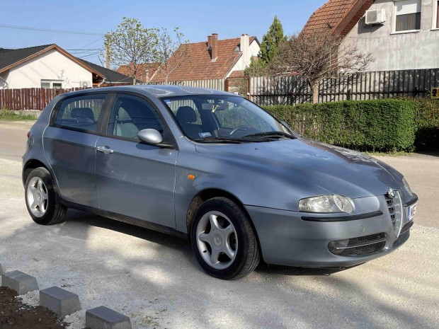 ALFA Romeo 147 1.6 T. Spark ECO Progression Fri...