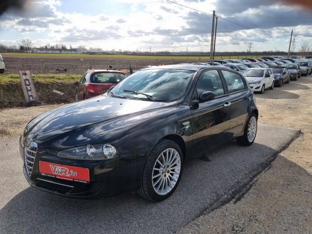 ALFA Romeo 147 1.6 T. Spark ECO Progression Gar...