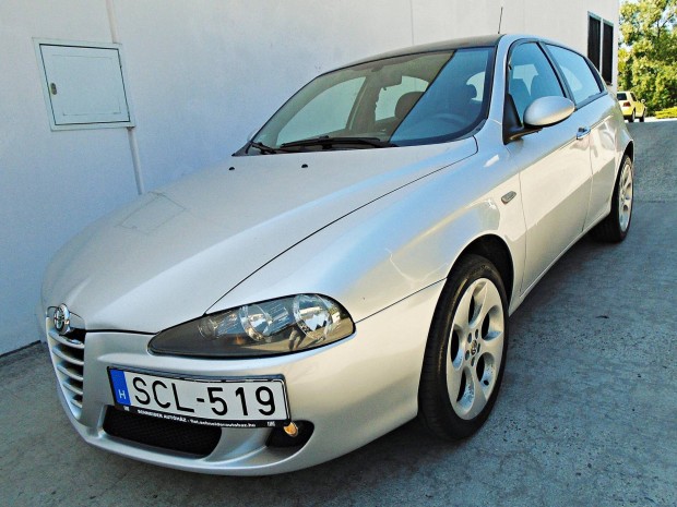 ALFA Romeo 147 1.9 JTD 8V Progression Rozsdamen...