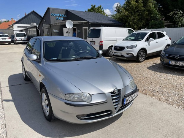 ALFA Romeo 147 1.9 JTD Distinctive 205 ezer km!...