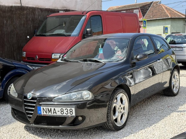 ALFA Romeo 147 2.0 T. Spark Distinctive