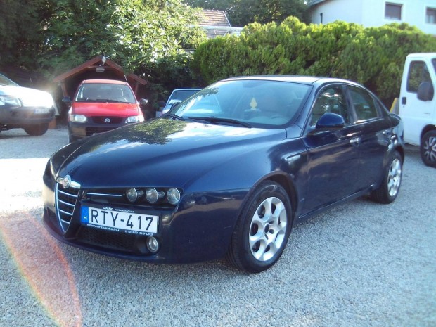 ALFA Romeo 159 2.2 JTS Distinctive Jó motorral....