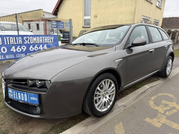 ALFA Romeo 159 SW 1.9 JTD 16V Distinctive Olasz...