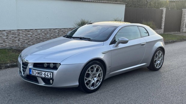 ALFA Romeo Brera 2.2 JTS Megkimlt