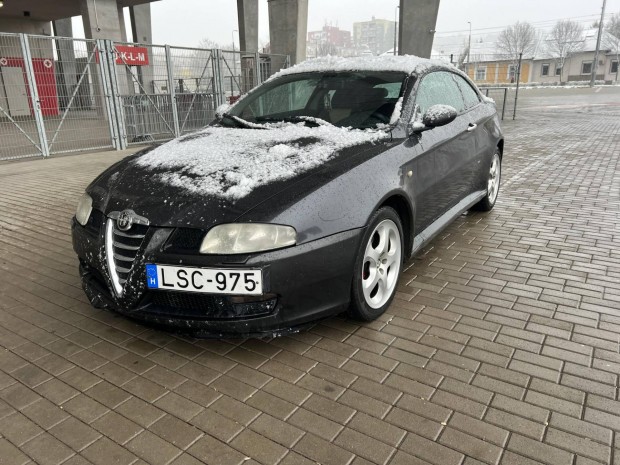 ALFA Romeo GT 1.9 JTD 16V Distinctive 194.E KM....