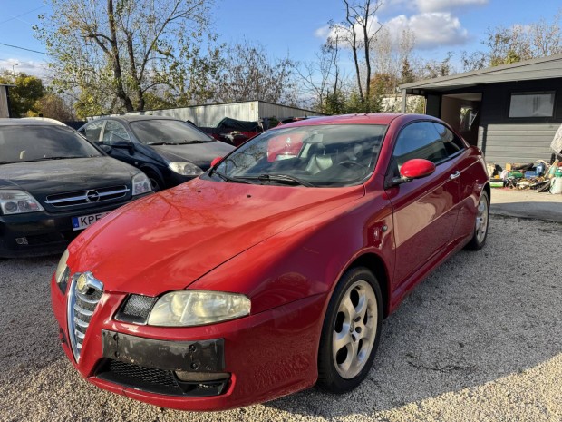 ALFA Romeo GT 1.9 JTD 16V Distinctive