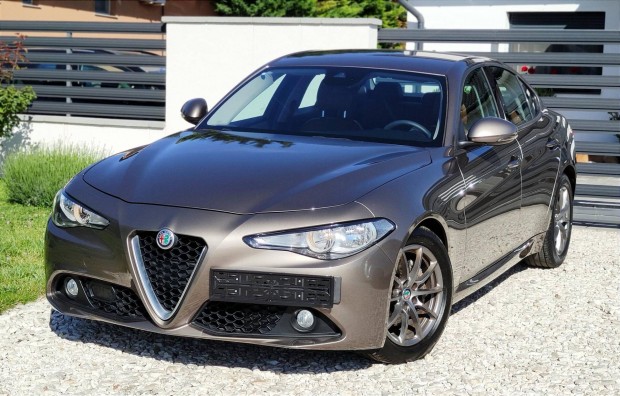 ALFA Romeo Giulia 2.2 D Super Törés és Sérülésm...