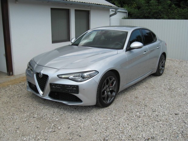 ALFA Romeo Giulia 2.2 D Super (Automata) 58000KM