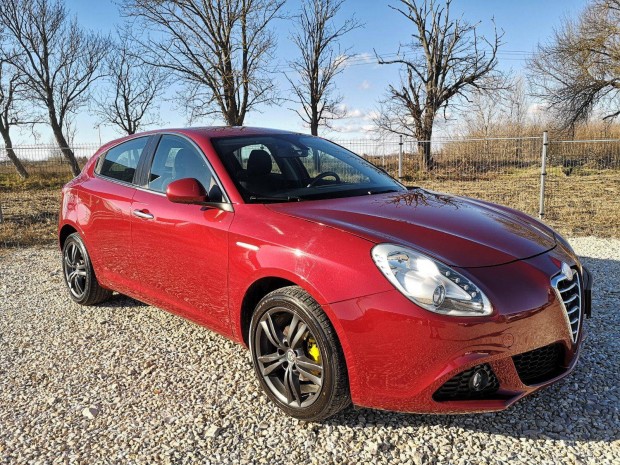 ALFA Romeo Giulietta 1.4 TB Distinctive Szerviz...