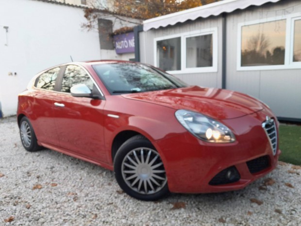 ALFA Romeo Giulietta 1.4 TB Distinctive mo-i. 1...