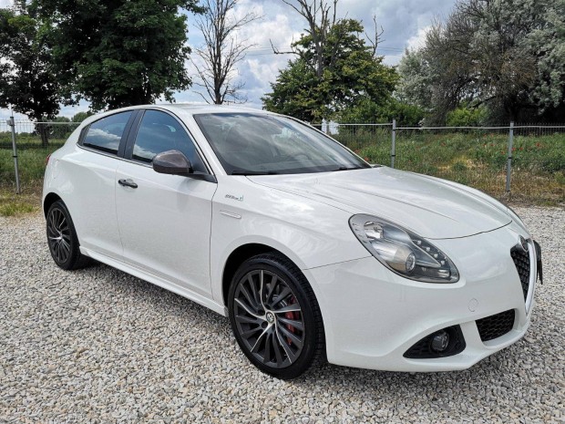 ALFA Romeo Giulietta 1.4 TB QV-Line.Szervizköny...