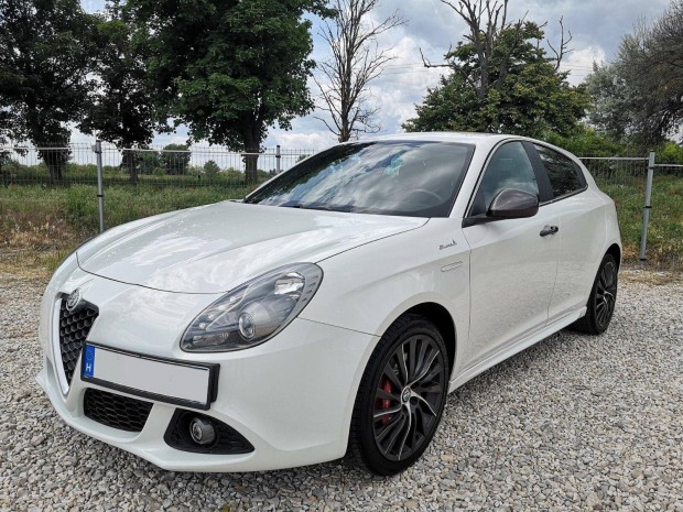 ALFA Romeo Giulietta 1.4 TB QV-Line.Szervizköny...