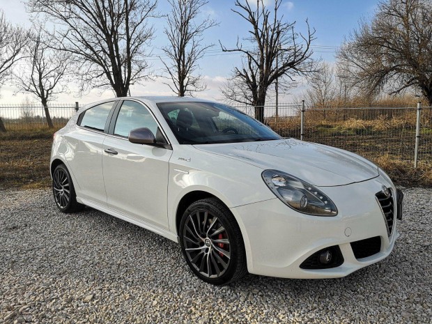 ALFA Romeo Giulietta 1.4 TB QV-Line.Tempomat.Br...