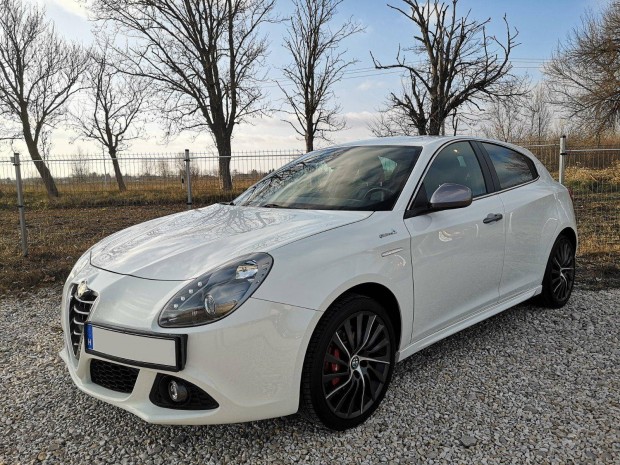 ALFA Romeo Giulietta 1.4 TB QV-Line.Tempomat.Br...