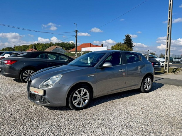 ALFA Romeo Giulietta 1.6 Jtdm-2 Distinctive Dig...