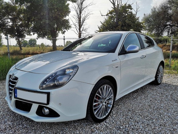 ALFA Romeo Giulietta 2.0 Jtdm-2 Distinctive QV-...