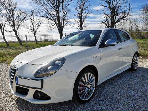 ALFA Romeo Giulietta 2.0 Jtdm-2 Distinctive QV-...