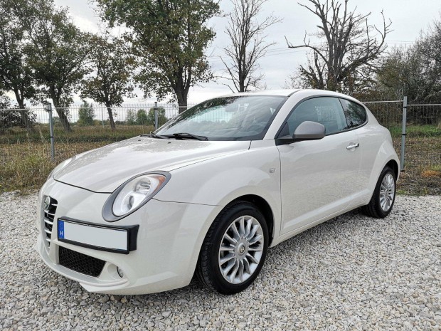 ALFA Romeo Mito 1.4 Essential Szervizknyves.Bl...