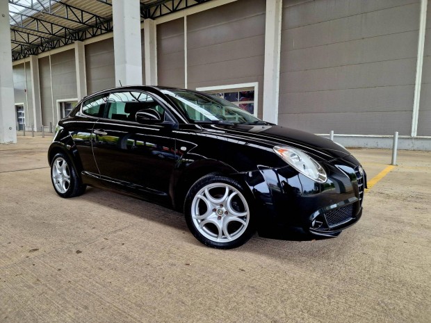 ALFA Romeo Mito 1.4 Multiair Distinctive Megkm...