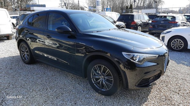 ALFA Romeo Stelvio 2.2 D(Automata) Navi.B�r.Tem...