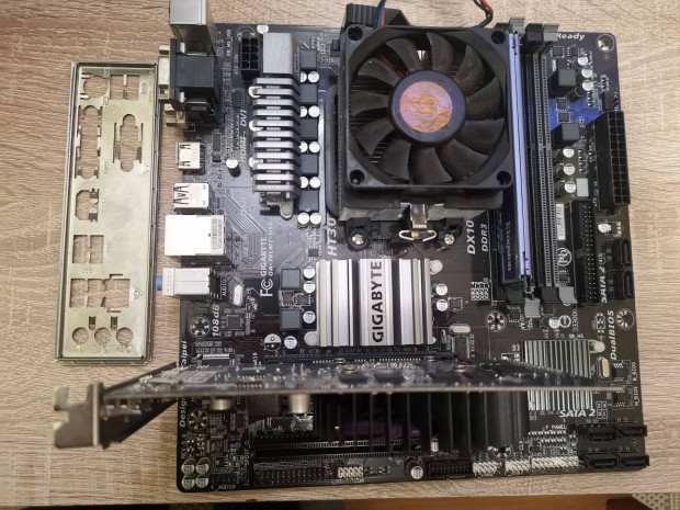 AM3+ alaplap, Phenom II 6magos CPU, 4GB RAM, GT240 1GB VGA konfig !!!