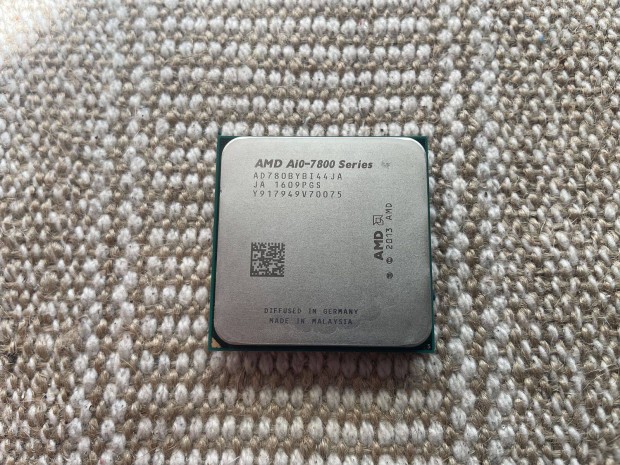 AMD A10-7800 FM2+ processzor