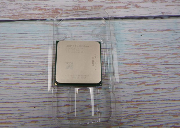 AMD A4-4000 processzor FM2 3.2 GHz 2 mag Ad40000KA23HL
