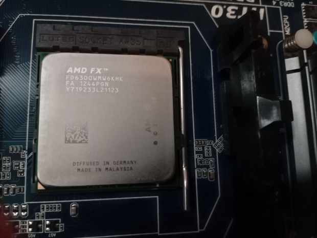 AMD FX-6300 AM3+ processzor