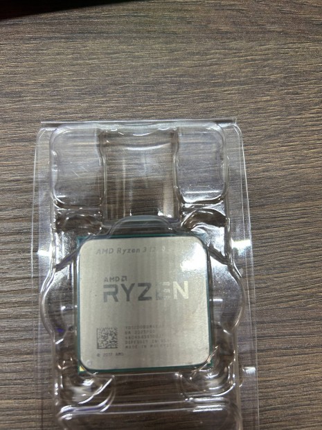 AMD Ryzen 3 1200 +gyri AMD ht