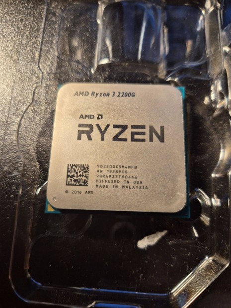 AMD Ryzen 3 2200G cpu