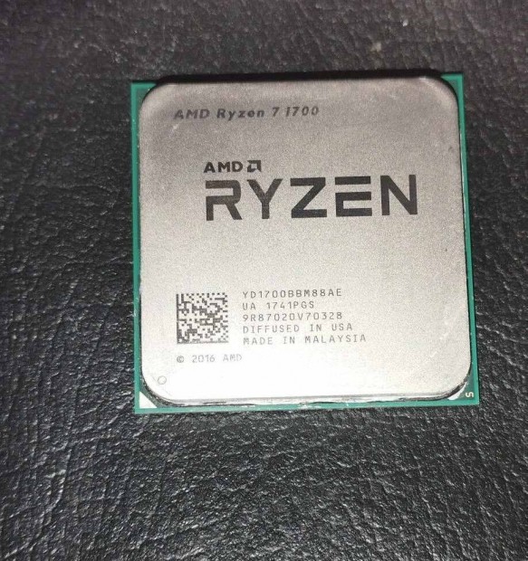 AMD Ryzen 7 1700 8-Core 3GHz AM4 Processzor OEM