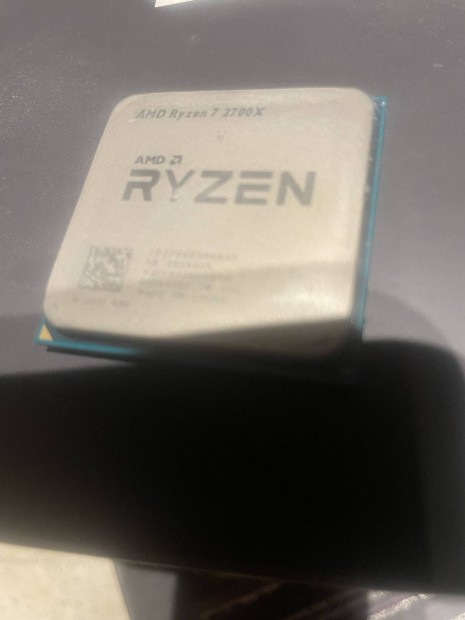 AMD Ryzen 7 2700x AM4