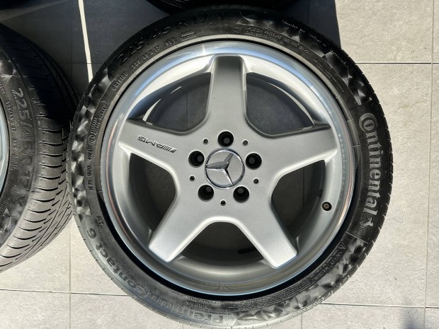 AMG alufelni szett 17' gumival