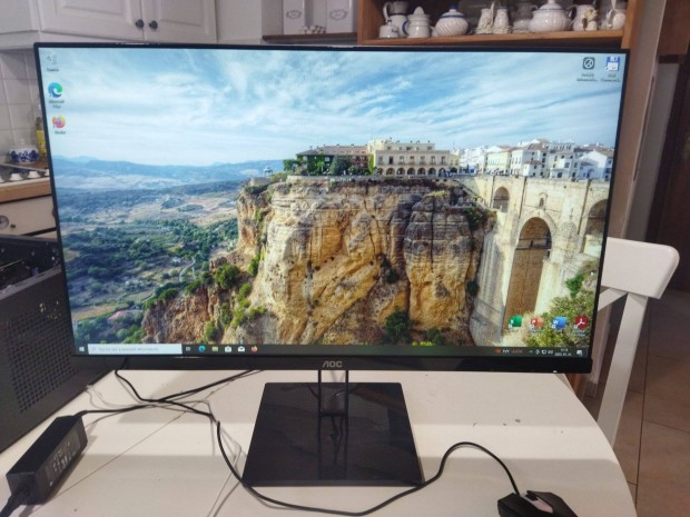 AOC 27 IPS Monitor (27V2Q)