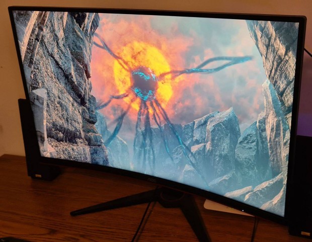 AOC 32" velt, 144Hz-es gamer monitor