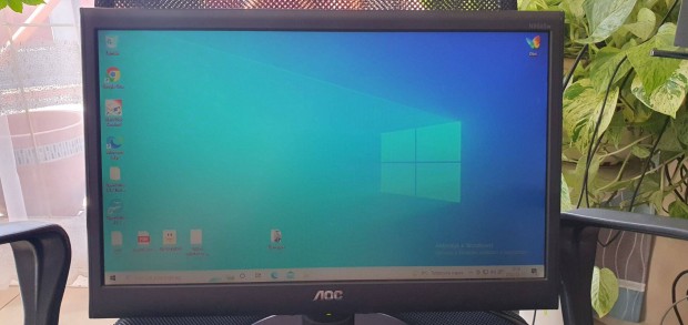 AOC N950SW lcd monitor alacsony fnyervel