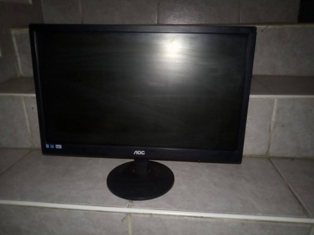 AOC e970Swn Monitor LED 18,5" monitor m�k�d�