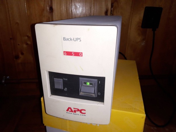 APC 650 Sznetmentes tpegysg sznet mentes tp UPS