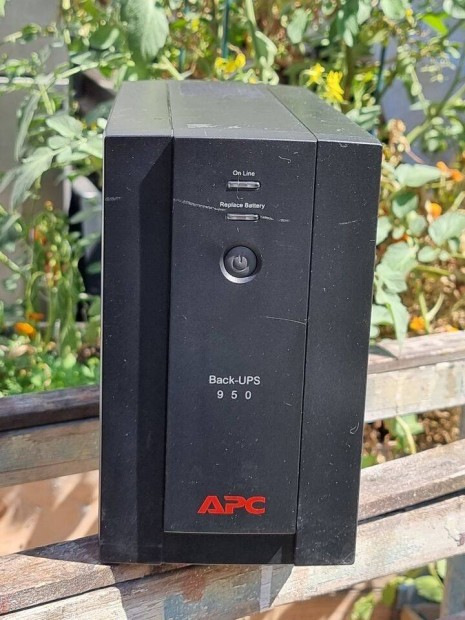 APC 950 sznetmentes tpegysg UPS