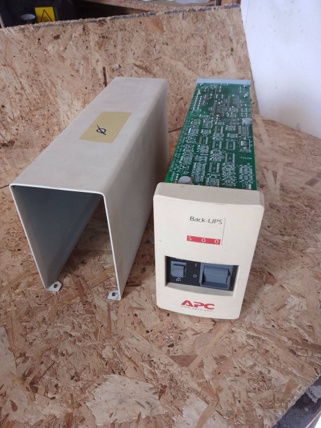 APC Back-UPS 500 sznetmentes alkatrsznek (Hibs)