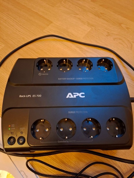 APC Back-UPS Es 700 BE700G-GR UPS szünetmentes tápegység, újszerű