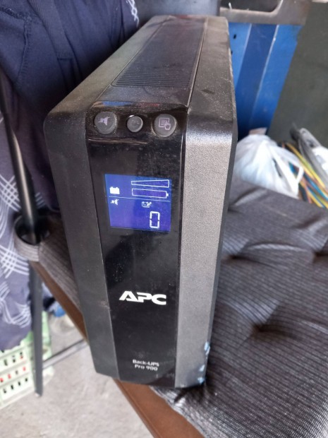APC Back-UPS Pro 900VA Szünetmentes eladó