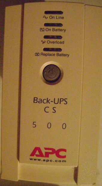 APC CS500 sznetmentes tpegysg