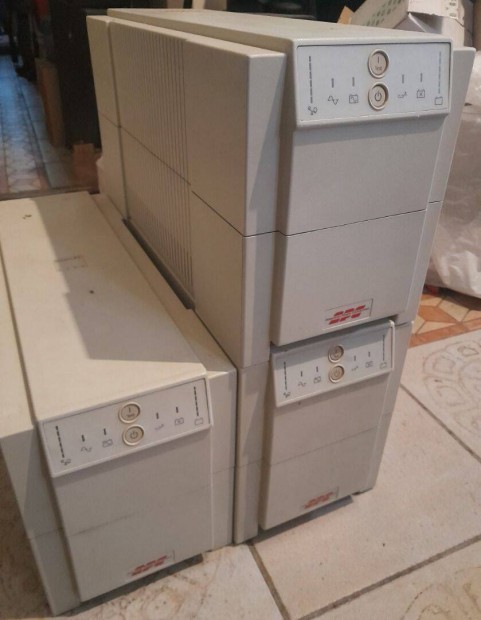 APC Smart-UPS 1250 (AP1250I) szünetmentes tápegység