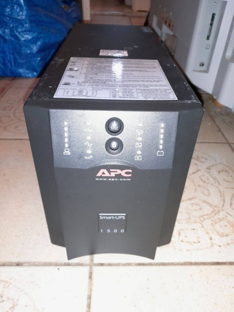 APC Smart-UPS 1500 (SUA1500I) szinuszos sznetmentes tpegysg
