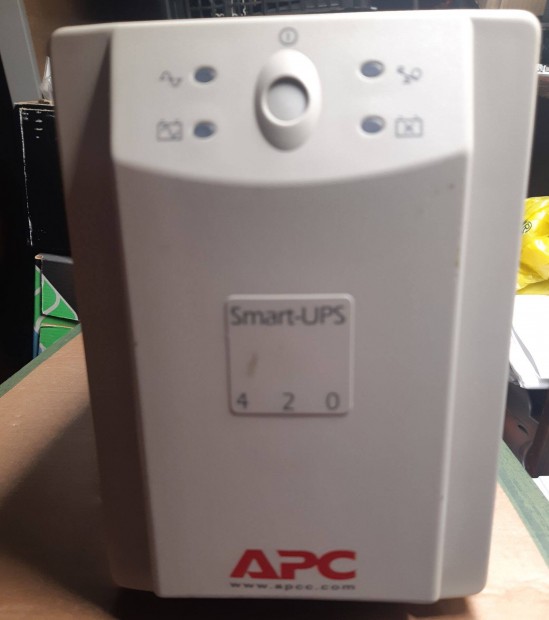 APC Smart-UPS 420VA 230V sznetmentes tp SU420INET j akkumultorral
