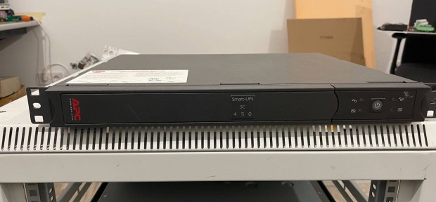 APC Smart UPS SC450