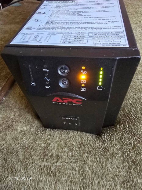 APC Smart ups 750W szünetmentes tápegység