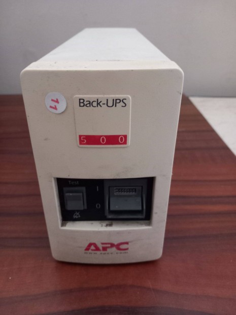 APC Szünetmentes Táp