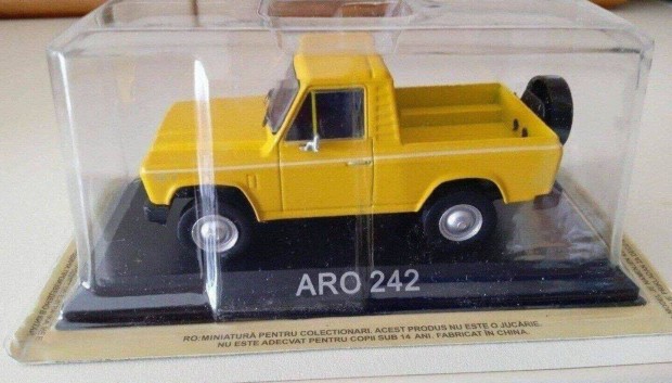 ARO 242 kisauto modell 1/43 Elad